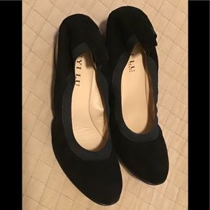 Anyi Lu Wedge Pump Stretch Suede Black size 39.5
